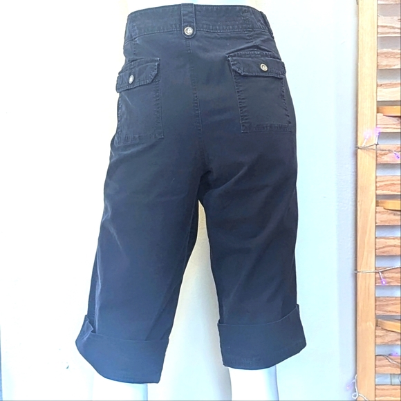 Dockers Mid-rise Curvy capris - Picture 3 of 4